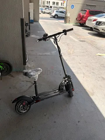 Electric scooter