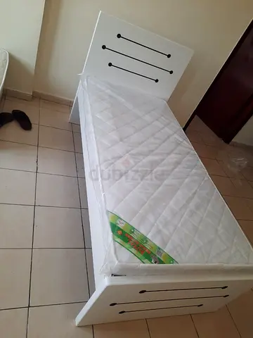 Single white wooden bed frame with mattress - good condition
