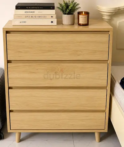 Light Wooden oak 4-Drawer Chest / Dresser - Good Condition selling because moving