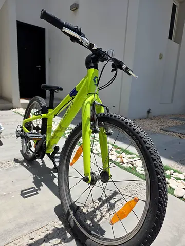 Scott Scale 16 kids bike