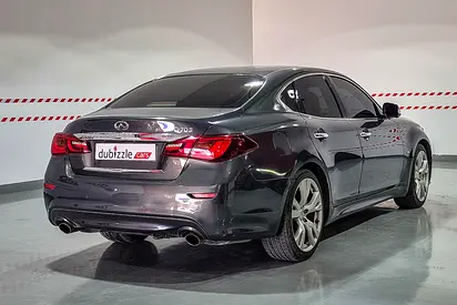 2016 Infiniti Q70 — фото 6
