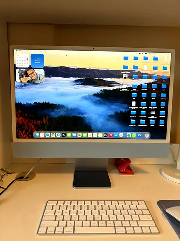 Apple iMac M3 - 24-inch with Warranty + Magic  Mouse  2 Keyboards