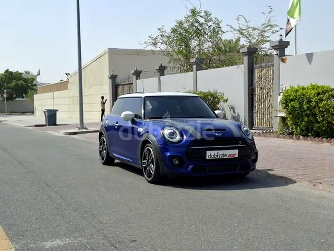MINI Cooper 2021 — photo 1 of 17