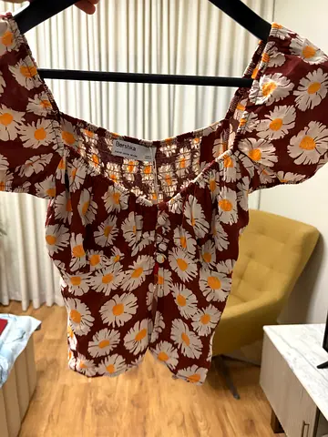 Brown daisy print womens summer top, size S