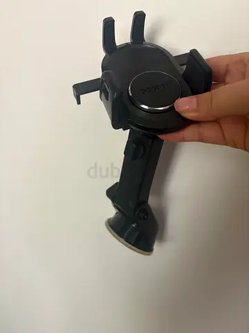 Universal car phone holder with suction mount - lightly used