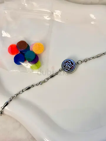 Brand New Stainless Steel Aromatherapy Diffuser Bracelet (Rose)