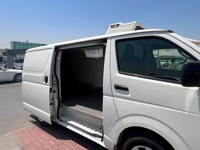 صورة مصغرة 9 لـ 2011 Toyota HIACE