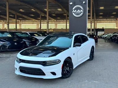 HELLCAT 707HP / 6.2L V8 / LOW MILEAGE / SUNROOF / LEATHER SEATS / BLIND SPOTS / REMOTE START