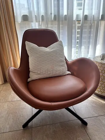 Ebarza Vigo Swivel Lounge Chair
