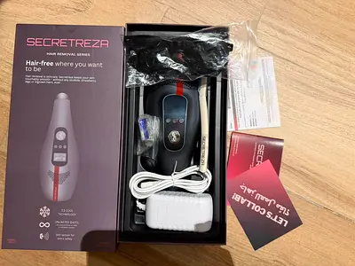 Secretreza IPL Hair Removal Device - Like new