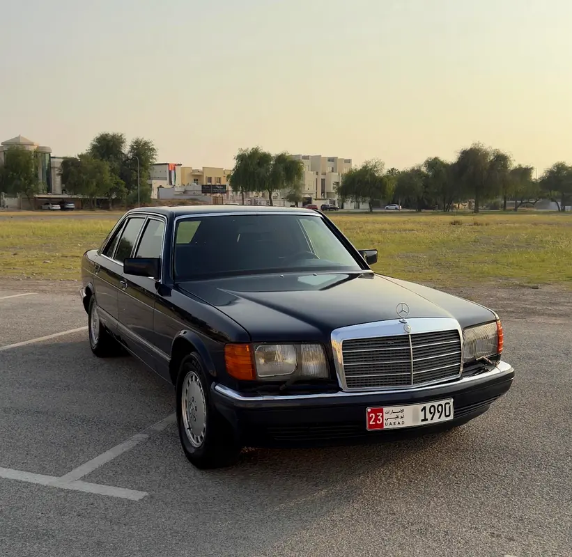 Mercedes-Benz S-Class 1990 — photo 1 of 3