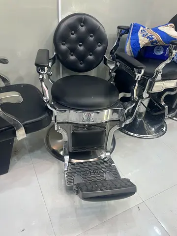 Set of Professional Barber/Salon Chairs - Chrome  Black, Good Condition