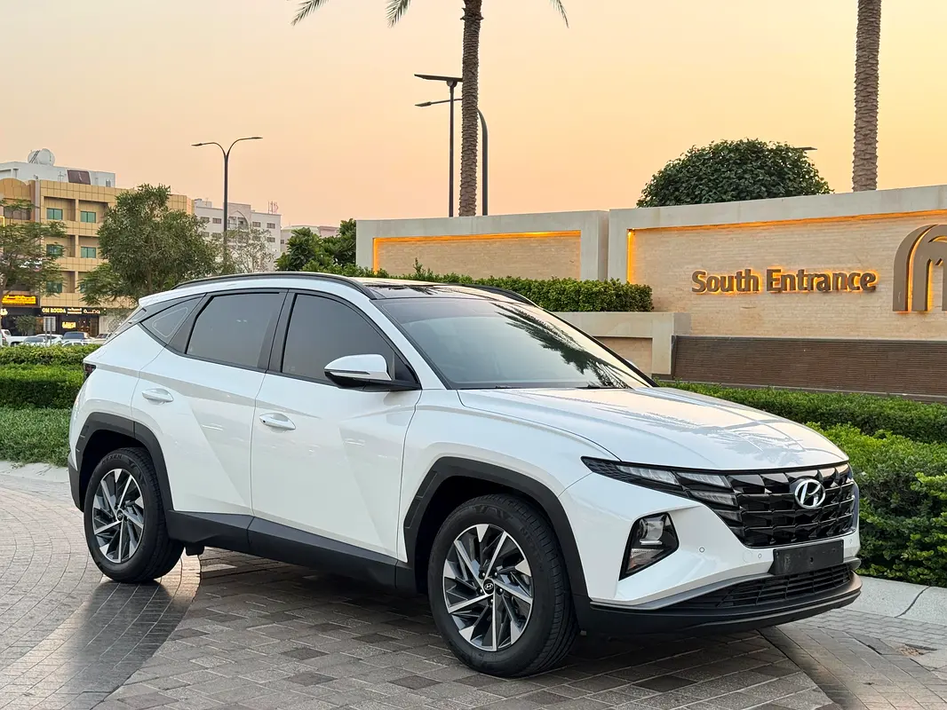 Hyundai Tucson 2024 — photo 1 of 20