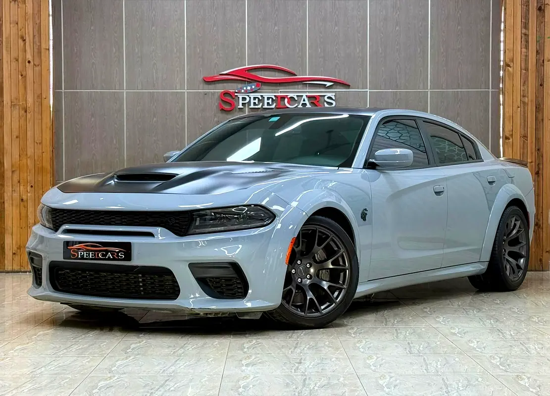 Dodge Charger 2022 — photo 1 of 12