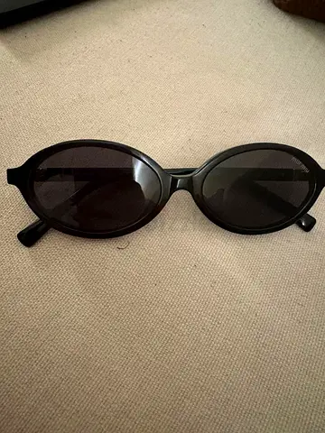 Miu Miu regard sunglasses