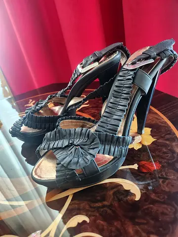 Baldinini lambskin high heel shoes 37 /7 size