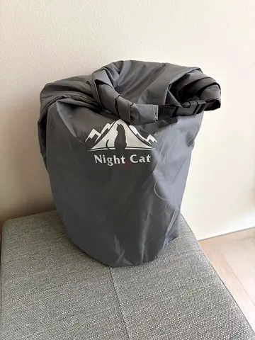 Self-inflating memory foam sleeping mat for camping - never used