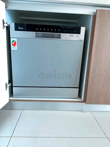 Built-in Midea Compact Dishwasher in Good Condition