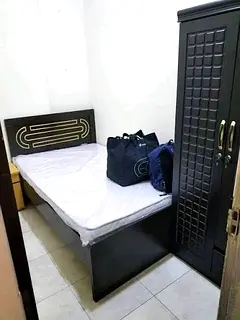 Partician room available for couple and executives on oudmeths
