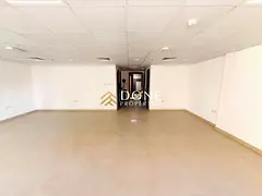 Luxury office very prime location business center ready to move only jest 37k