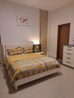 2bhk-Balcony - pool, gym and free parking.-onE311-Furnished