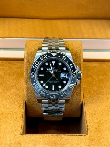 Rolex GMT-MASTER II Pepsi Size 40mm (Men ) (Swiss movement)🇨🇭 (Water resistant)💧 Super master qua