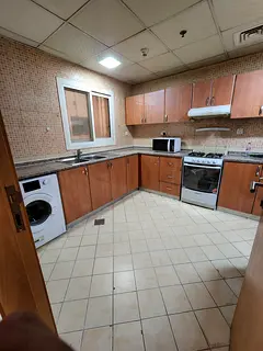 Bedspace available Silicon oasis for males