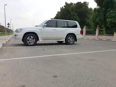 Lexus LX 470 2006 | GCC Specs | Meticulously Maintained
