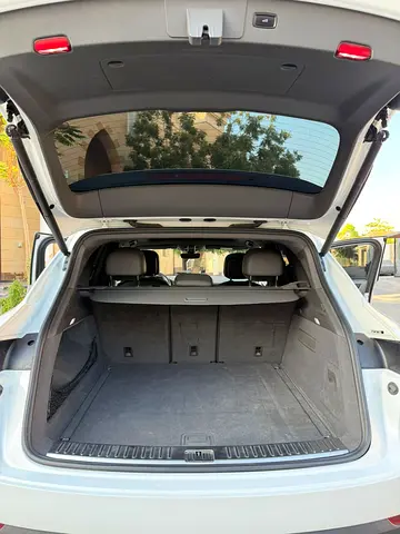2018 Porsche CAYENNE — миниатюра 16