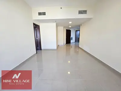 شقة مفروشة بغرفتي نوم | مساكن نرجس | شرفة وإطلالة على المدينة