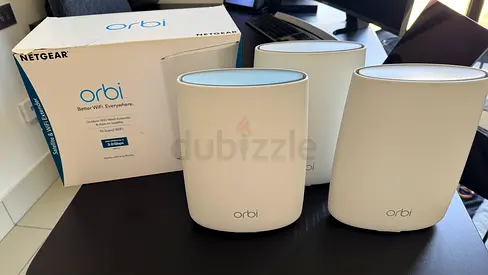 4 WiFi Mesh Routers (Orbi, indoor/outdoor)