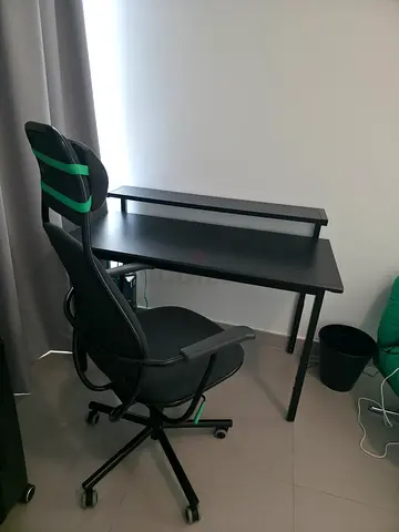 Compact black study/computer table - sturdy metal frame