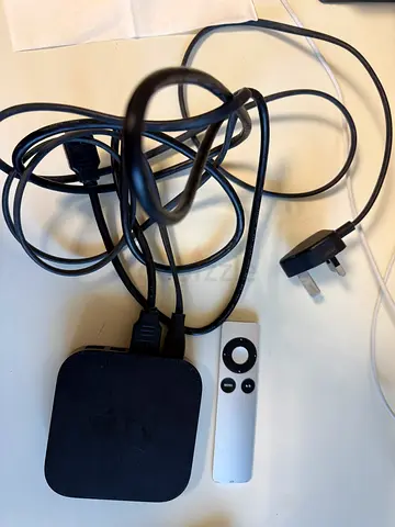 Apple TV (3rd/4th gen) with remote and power cable - used
