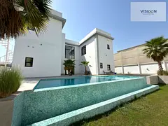 5BR Villa l Modern| Pool l High Quality