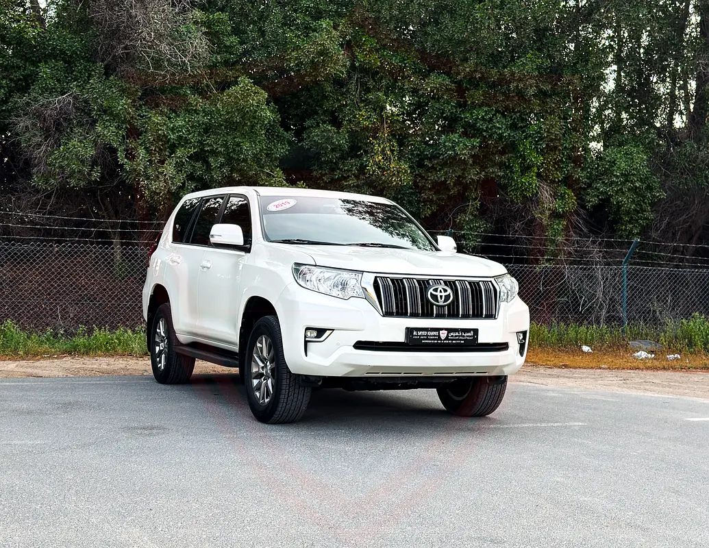Toyota Prado 2019 — photo 1 of 19