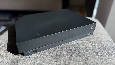 Xbox One X 1TB- Good Working Condition, 1 Controller and 1TB extra external storage