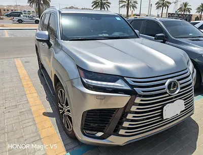 Lexus LX 600 Premier 2022 | GCC Specs | Low Mileage