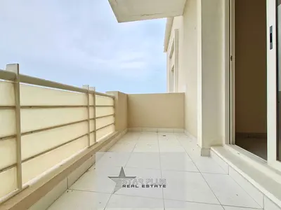 VERY SPACIOUS 1 BEDROOM APARTMENT AT THE MAIN LOCATION WITH GYM POOL AND COVERD PARKING