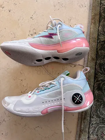 Way of Wade 10 “Cherry Blossom” Basketball Shoes – US 11.5 / EU 46 – Excellent Condition