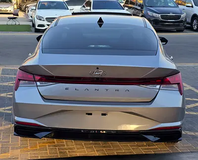 2021 Hyundai ELANTRA — миниатюра 6