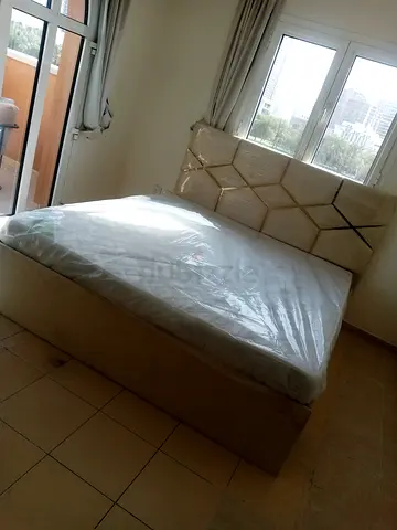 King Size bed with Matress 180×200cm