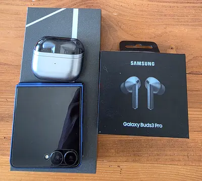 Samsung Galaxy Flip 7 512gb Blue Shadow + Buds 3 Pro