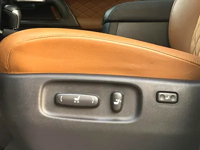صورة 11 لـ 2021 Toyota LAND CRUISER