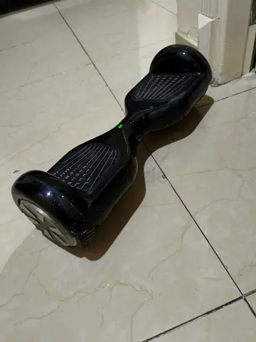 Used black hoverboard / self-balancing scooter - working condition