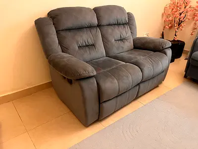 2 Seater Recliner Sofa – Fully Reclining | Like New | USB port || AED 900