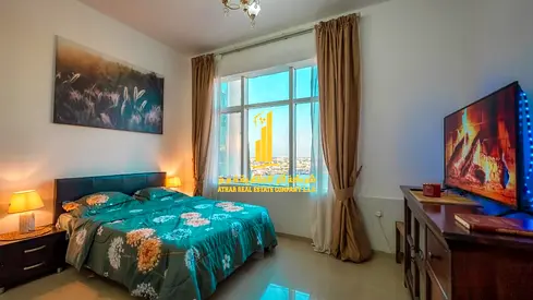 Furnished studio apartment with separate kitchen, very high-end furnishings, for monthly rent in Aj