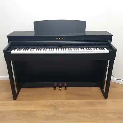 Yamaha CLP 440