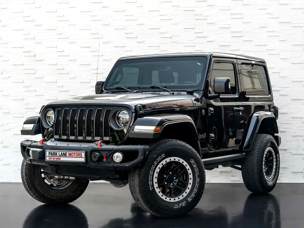 Jeep Wrangler 2021 — photo 1 of 19