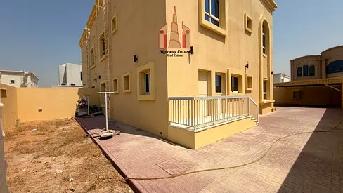 Spacious 4-Bedroom Villa for Rent in Hoshi, Sharjah