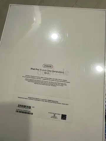 BEAND NEW IPAD PRO 11-inch 3rd generation 256 GB